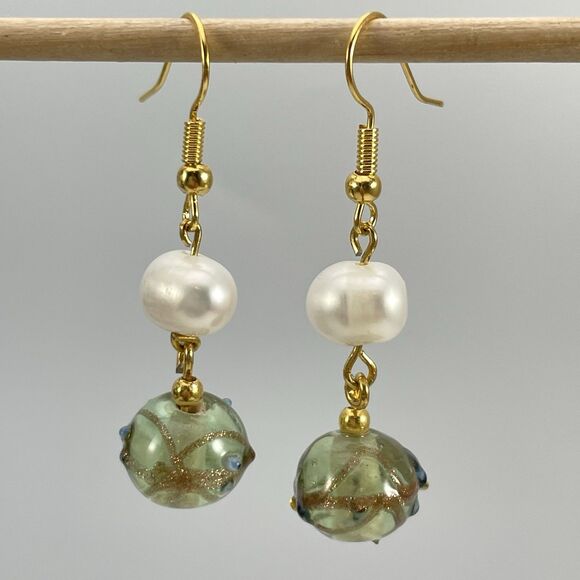 Artisan Handcrafted Green Wedding Cake Bead Freshwater Pearl Earrings Dangle - Picture 1 of 5